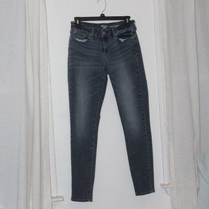 Medium Wash Mid-Rise Skinny Jeans